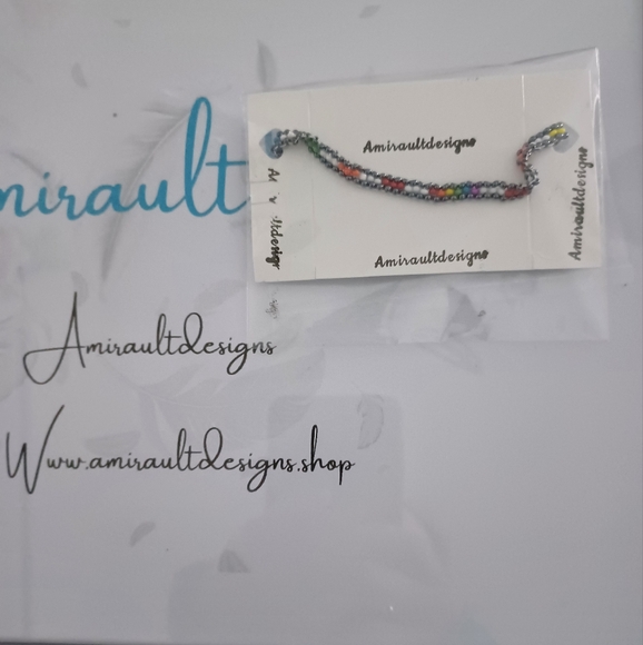 Flat beaded fitted bracelet - Picture 1 of 3